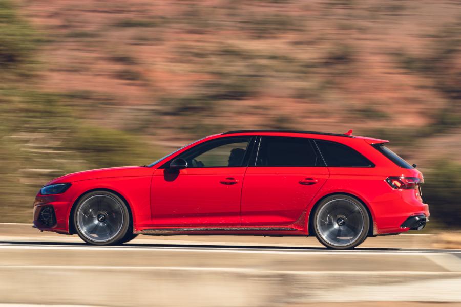  Audi RS4 Avant (B9) 2020 года  (UK) (фото 27 из 80)